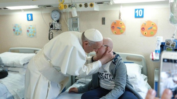 “Hope does not Disappoint, but Strengthens Us in Times of Trial”: Pope’s Message for World Day of the Sick