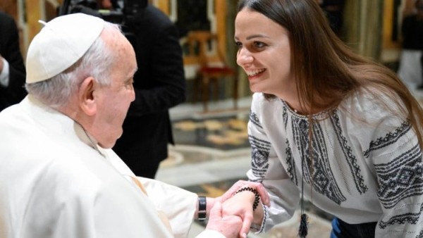 The Pope Encourages Catholic Institutional Communicators to Collaborate to Foster Hope